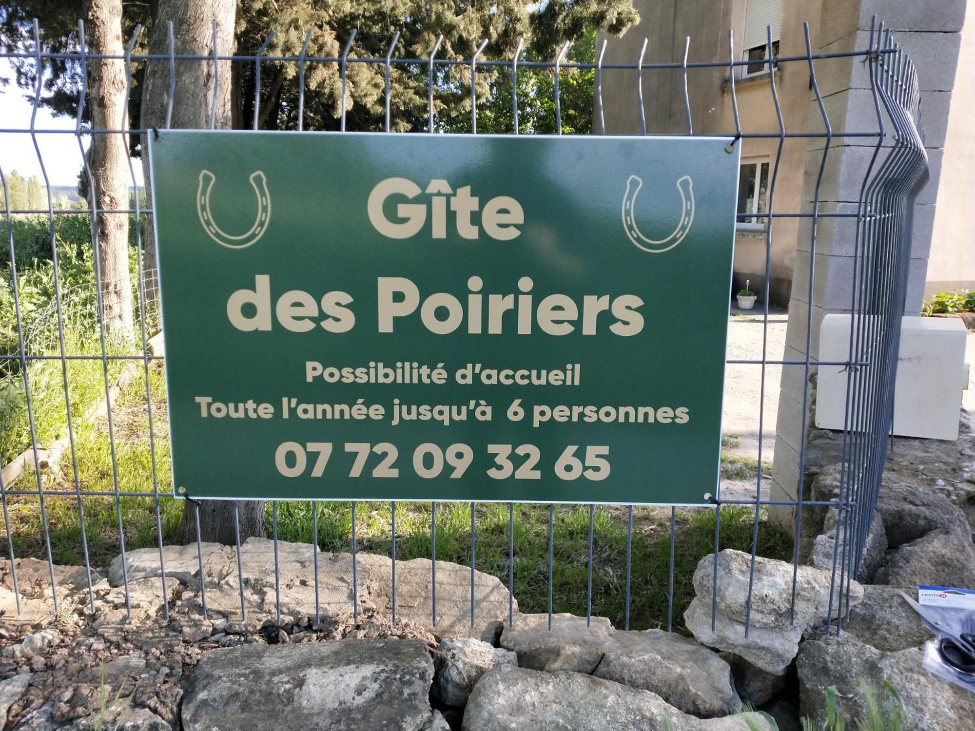 Le Gite Des Poiriers Uzès Exterior foto